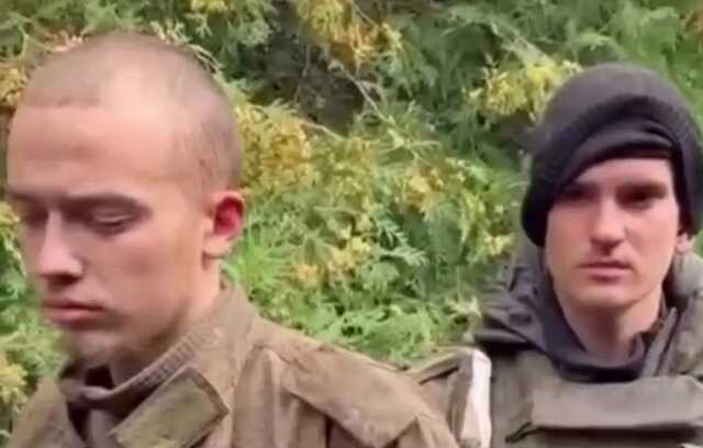 "Зачем вы сюда приперлись?": боец ВСУ наорал на 20-летних пленных россиян