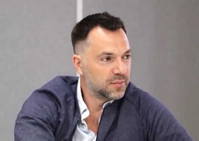 Арестович назвав термін падіння російської оборони на правому березі Дніпра під Херсоном