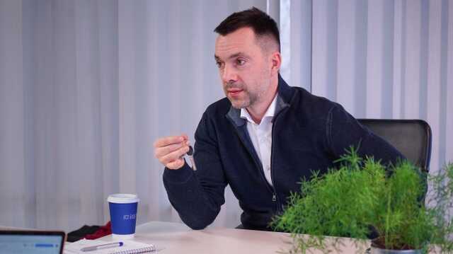 Арестович розповів, як Україна "розвела" російські війська розповідями про контрнаступ на півдні