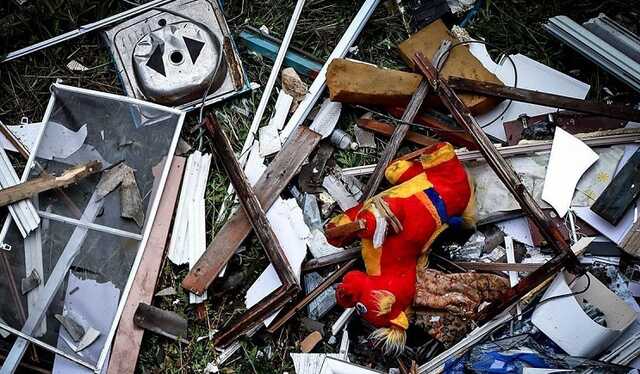 Появились фото последствия удара по городу в Донецкой области