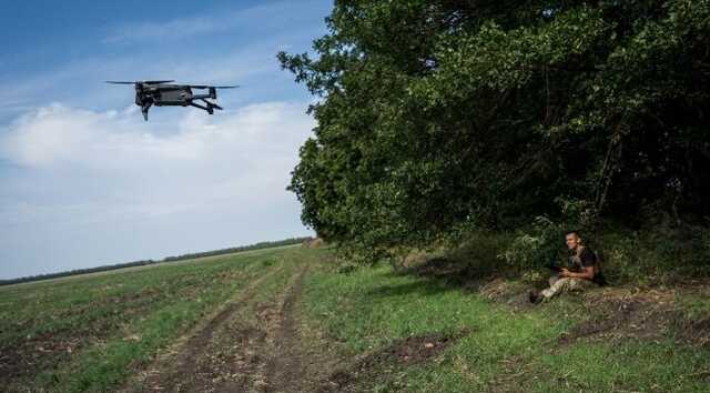 ВСУ показали работу ударного дрона Punisher по позициям россиян