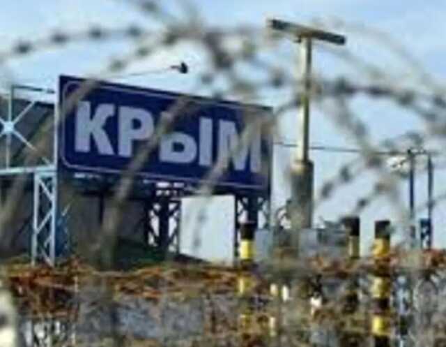 В оккупированном Крыму взрывы: заявили о работе ПВО