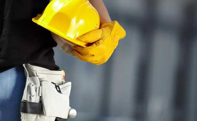 В Україні зростає попит на робітничі спеціальності: кому роботу знайти легше