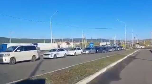 Россияне массово уезжают из РФ: Путин готов закрыть границы