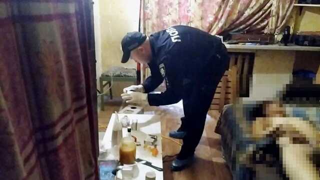 Померла прямо в ліфті: в Одесі ревнивець забив жінку насмерть