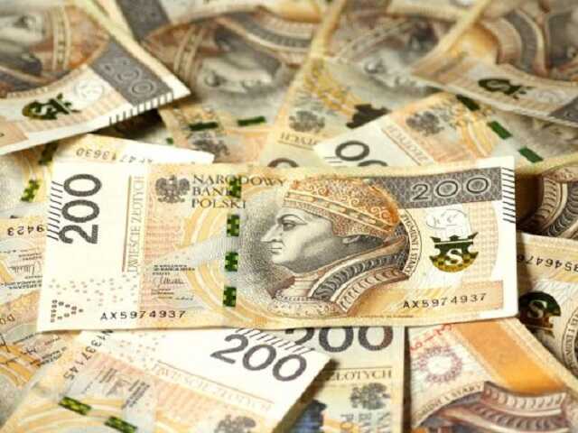 Украинцы могут оформить польскую пенсию: как это сделать