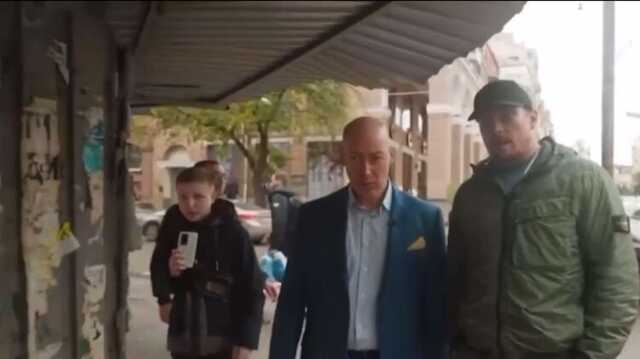 З’явилося відео, як Олександр Усик відповів на запитання "Чий Крим?"