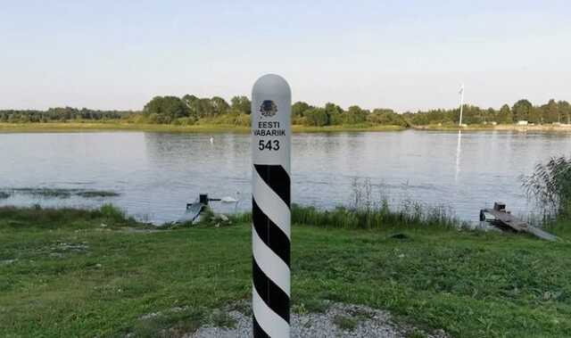 В Естонії прикордонники затримали росіянина-ухилянта, який перетнув кордон на сапборді