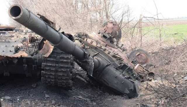 Украинские военные уничтожили "Стугной" российский танк