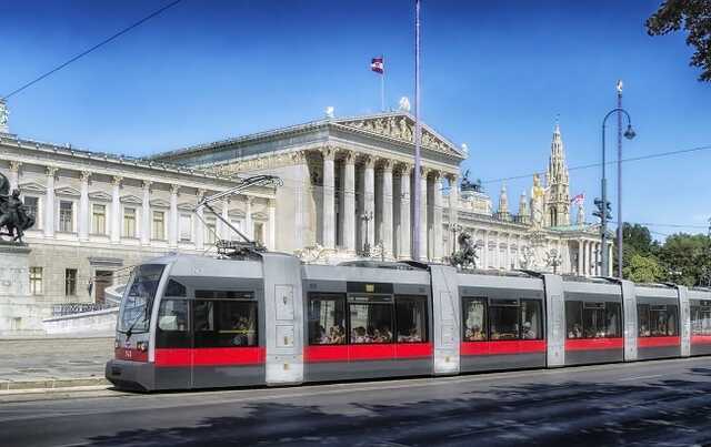 Австрія скасовує безкоштовний проїзд у громадському транспорті для українців