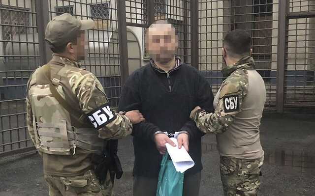 В Волчанске задержан коллаборант, поднимавший флаг РФ во время оккупации