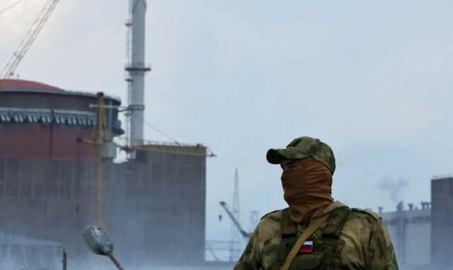 Окупанти змушують співробітників ЗАЕС переходити на роботу до "Росатому" – Bloomberg