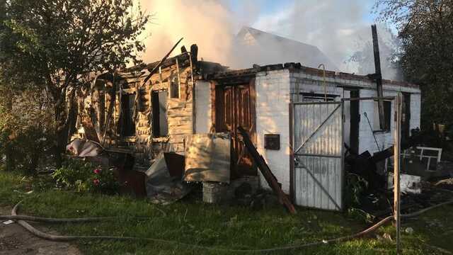 Окупанти з мінометів та артилерії обстріляли житлові будинки в Сумській області