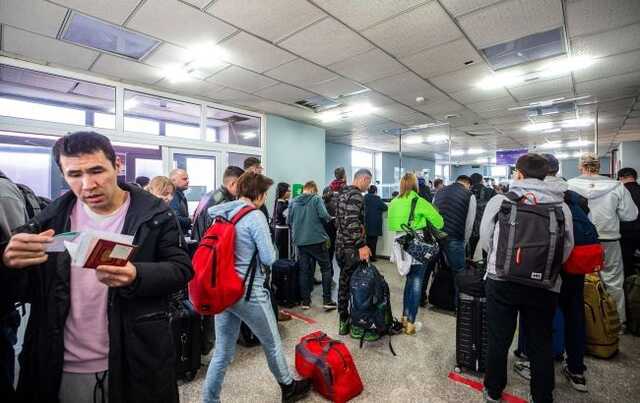 Путінська мобілізація ще більше підірве російську економіку, - Politico