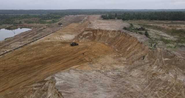 Екскерівника Радошинського кар’єру підозрюють у викраденні піску