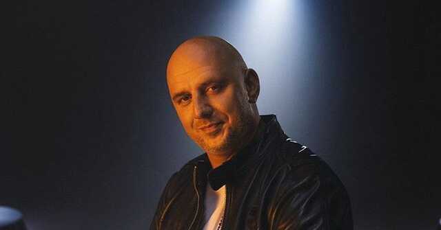 Потап ответил хейтерам и показал фото своего контракта в тероборону