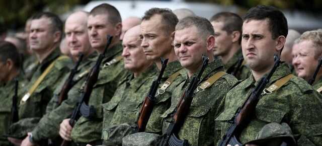 Заберіть дурість з ефірів. Як недоексперти, ведучі радіо та ТБ гроблять Україну