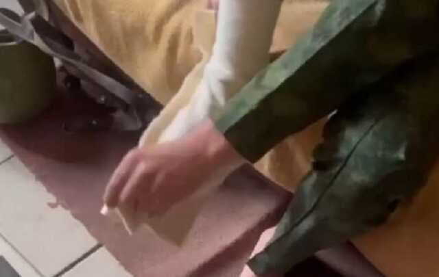 В чем деды воевали: русским военным выдали «современные» портянки и «кирзаки»