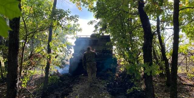 ЗМІ вперше показали роботу британських MLRS за командним пунктом військ РФ