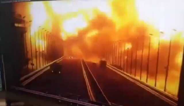 На відео показали, який вигляд має Кримський міст після вибуху