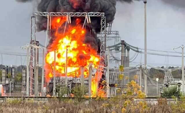 Під Білгородом спалахнула пожежа на підстанції, перебої зі світлом та водою