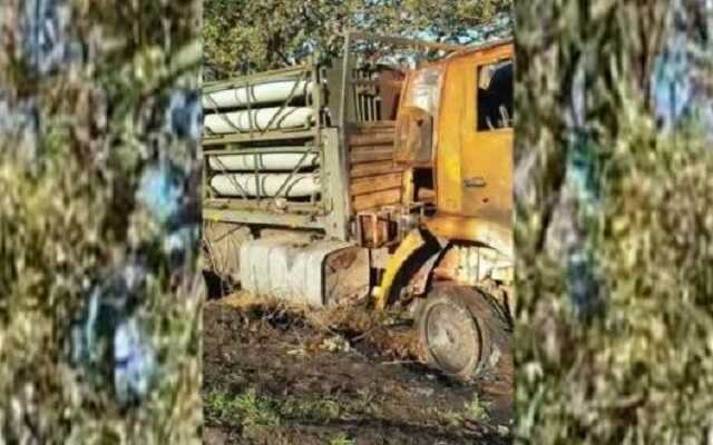 Знищена ворожа вантажівка з боєприпасами до РСЗВ БМ-27 "Ураган"