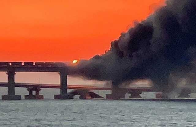 Пошкодження Керченського мосту продовжує перешкоджати руху російських вантажів і персоналу, – ISW