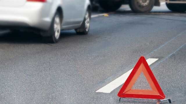 У центрі Києва зіткнулися три автомобілі: утворився затор