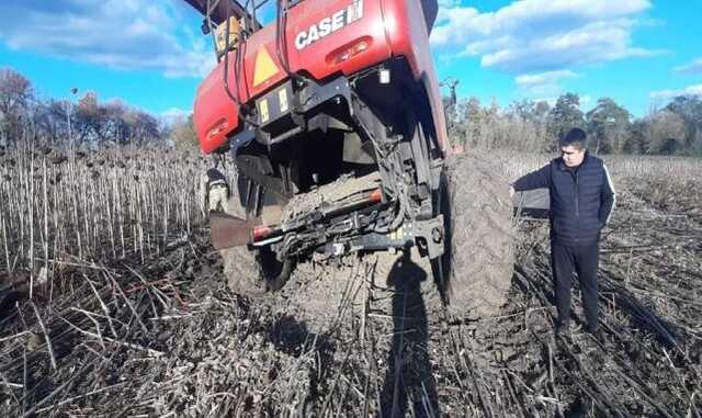 У Сумській області на полі підірвався комбайн