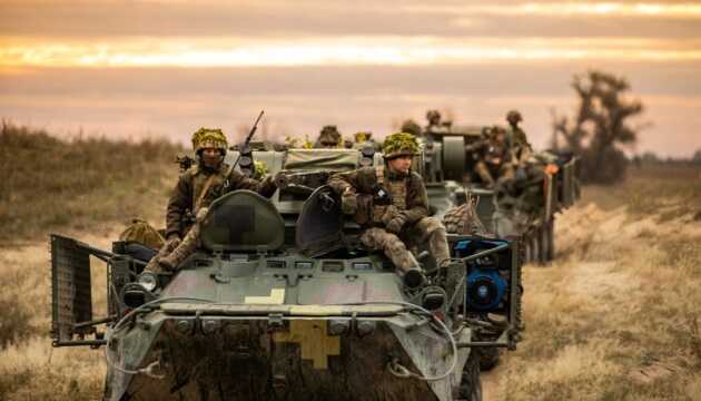 Українські захисники відбили атаки ворога на трьох напрямках, - Генштаб