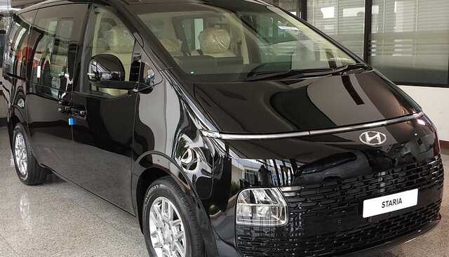 Офіс Генпрокурора купує люксові автомобілі Hyundai Staria по 1,7 мільйона