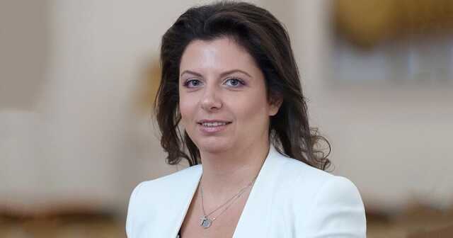 Пропагандистка Симоньян поскаржилася, що їй відмовили випустити книгу із "Z-свастикою" на обкладинці