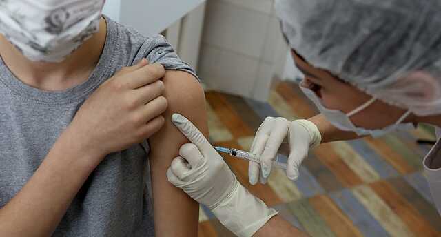 До "ЛДНР" прибула нова вакцина від коронавірусу для підлітків