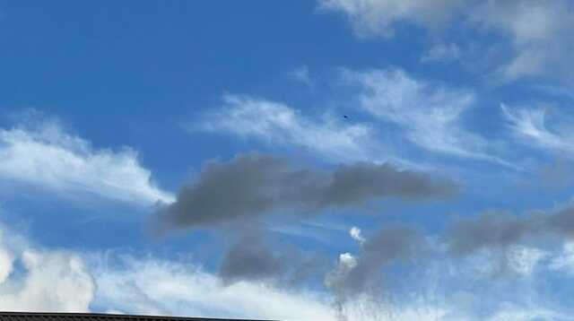 Над Києвом ППО збила кілька російських ракет, небезпека зберігається