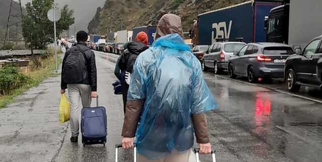 Миллиону россиян закрыли выезд за пределы РФ в связи с мобилизацией, — СМИ