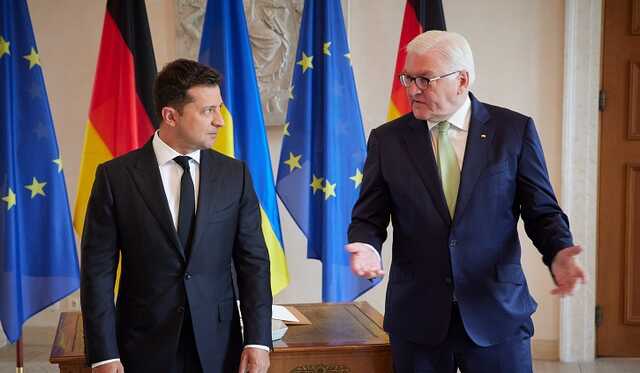 Зеленський повідомив про розмову зі Штайнмаєром, який має прибути в Україну
