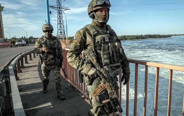 Оккупанты спускают воду из Каховского водохранилища, – СМИ