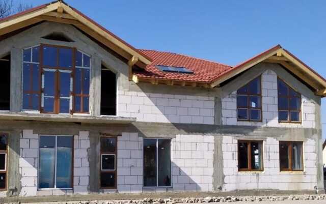 На Закарпатті голова громади розтратив 2,4 млн гривень на будівництві ЦНАП