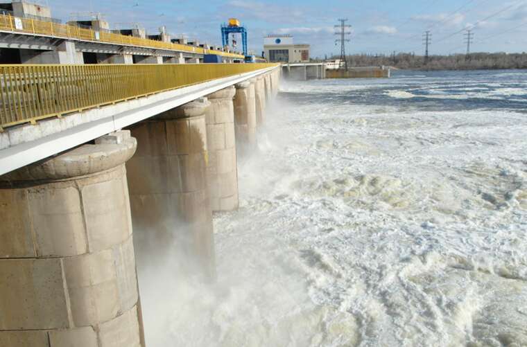 Каховское водохранилище. Последнее большое строение коммунизма в Украине
