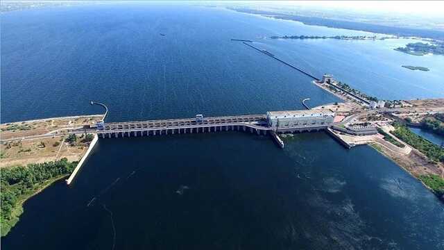 У Дніпрі помітили зниження рівня води після початку скидання води на Каховській ГЕС