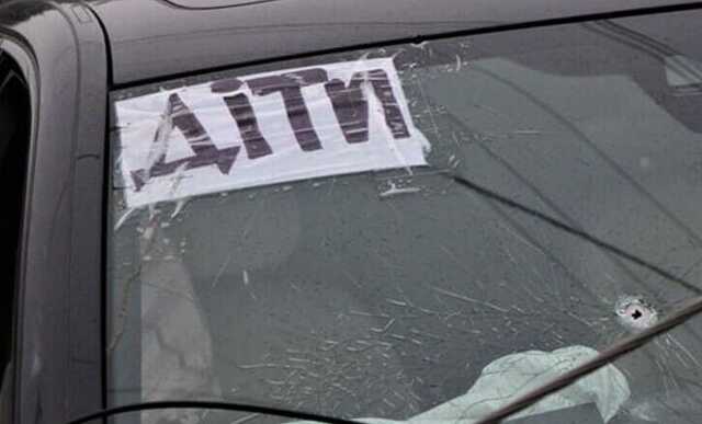 Окупанти обстріляли цивільне авто на Херсонщині