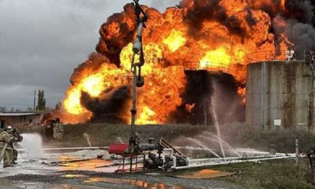 У Шахтарську «денацифікували» цистерни з паливом, які вціліли після вчорашньої пожежі