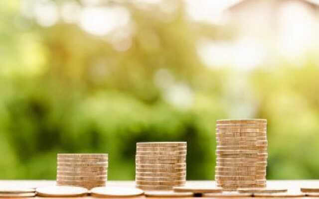 Нацбанк спрогнозував, коли в Україні почнуть зростати зарплати