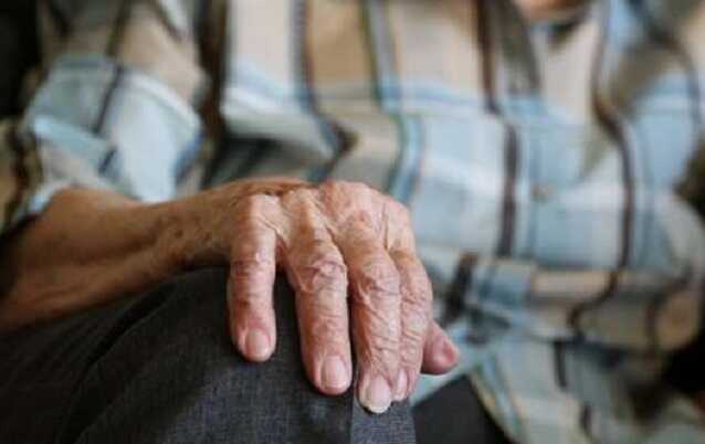 2023 року тривалість життя у чоловіків і жінок скоротиться — НАН України