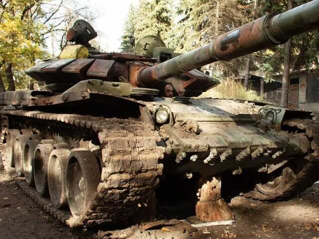 Російський ленд-ліз у дії: українські воїни захопили танк Т-72Б3, який кинули окупанти