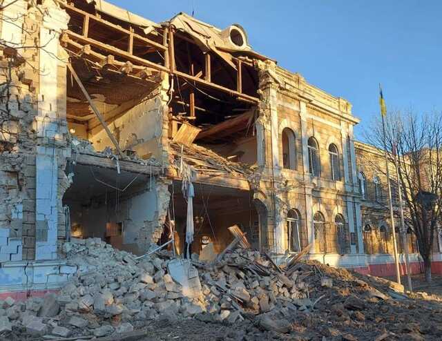 Росіяни обстріляли Миколаїв ракетами С-300, загинула жінка