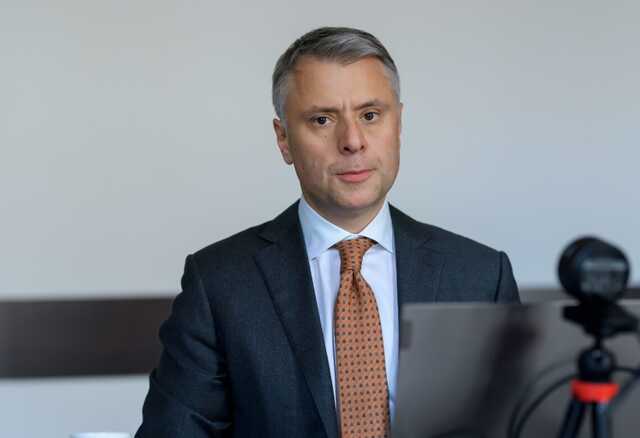 Витренко написал заявление об увольнении