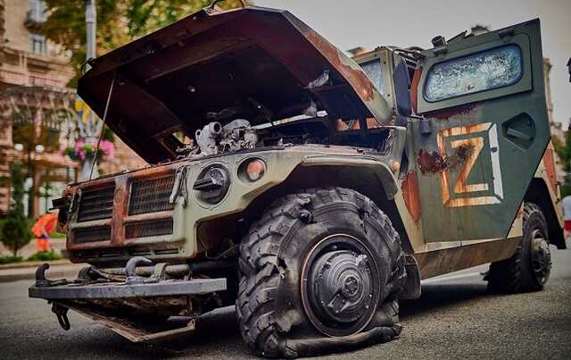 Росіяни ведуть наступ на низці напрямків та активно застосовують авіацію, - Генштаб