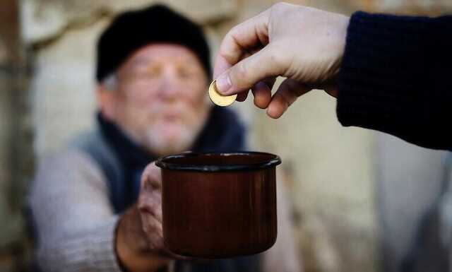 В Украине взлетит количество бедных: какой доход считается ниже границы