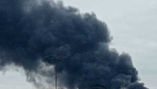 У Дніпрі сильна пожежа на електропідстанції: частина людей без світла